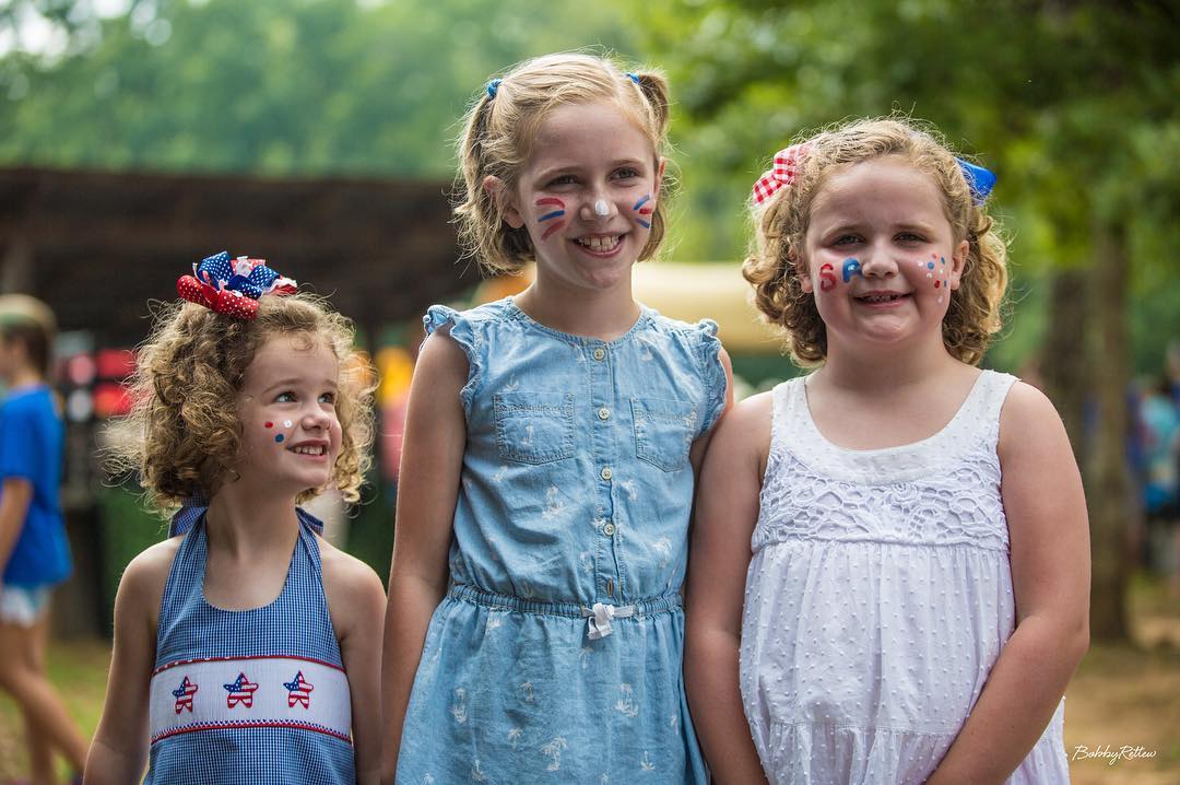 Happy cousins all decked out for #July4th at #HillbillyDay #Canon #5dmarkiii